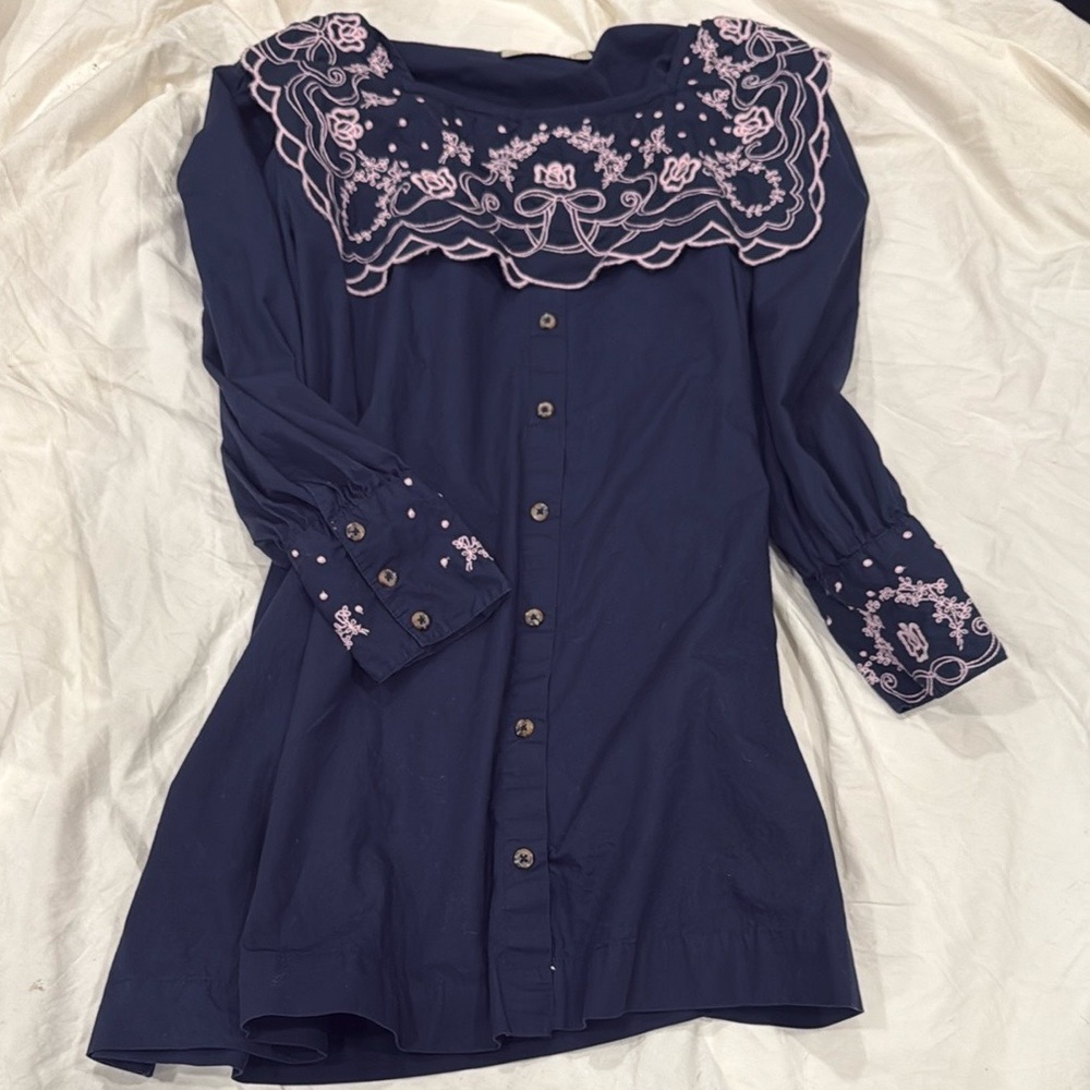 Elegant Navy Mini Dress with Pink Embroidery